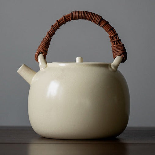 theiere en porcelaine anse en rotin 039 1l 2