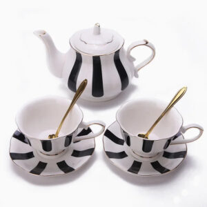 theiere en porcelaine blanche a pois ou rayures 860ml 7 theiere en porcelaine blanche a pois ou rayures 860ml 7