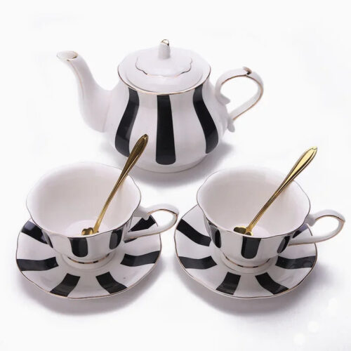 theiere en porcelaine blanche a pois ou rayures 860ml 7 theiere en porcelaine blanche a pois ou rayures 860ml 7