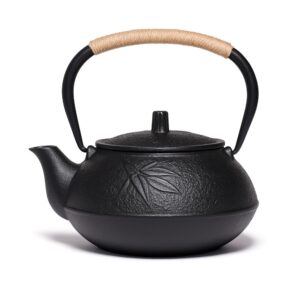 Théière En Fonte Feuille Nocturne – Motif Bambou Ton Sur Ton Théière en Fonte Feuille Nocturne – Motif Bambou Ton sur Ton